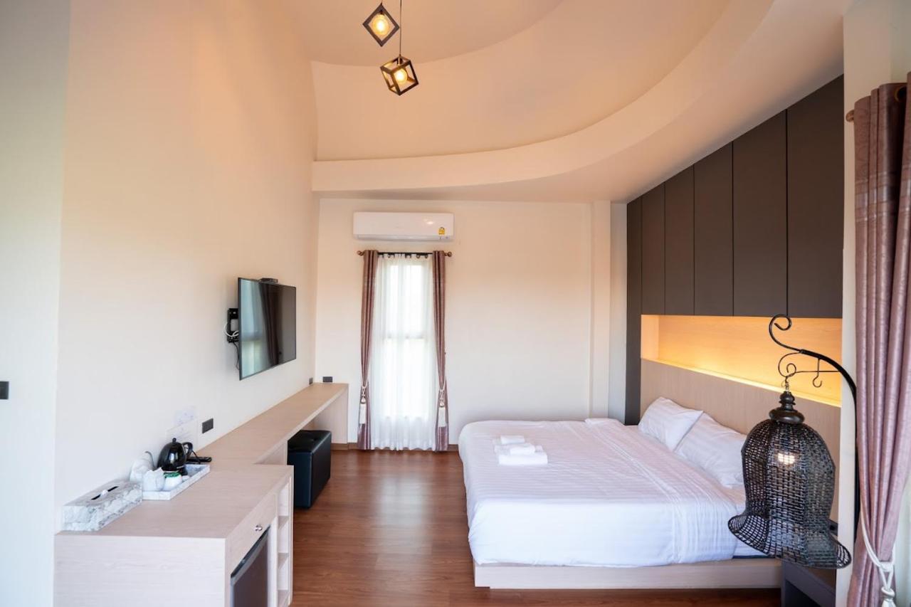 De Mala Hotel Sukhothai Bagian luar foto